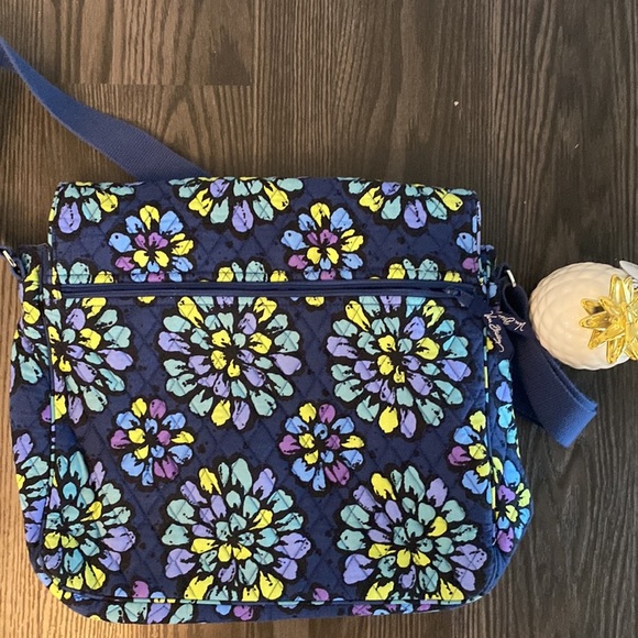 🍍VERA BRADLEY BAG🍍E-2 - Picture 4 of 4